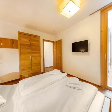 Σπίτι διακοπών Modern Neukirchen For 8 *