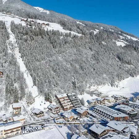 Modern Neukirchen For 8 Neukirchen am Großvenediger